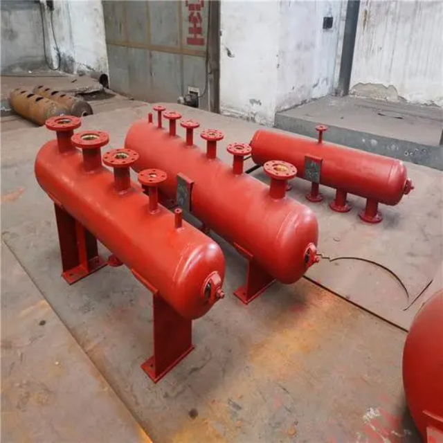 迎泽分集水器安装高度